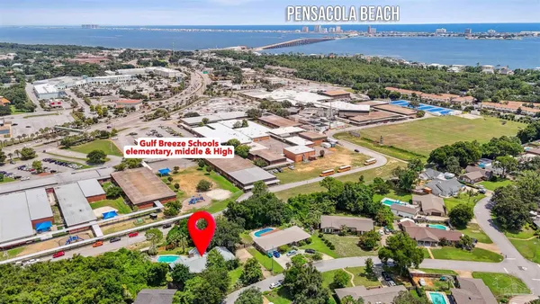 $715,000 | 424 Dracena Way, Gulf Breeze, FL 32561