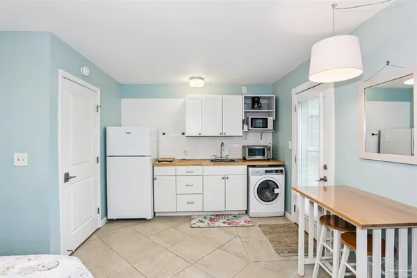 $715,000 | 424 Dracena Way, Gulf Breeze, FL 32561