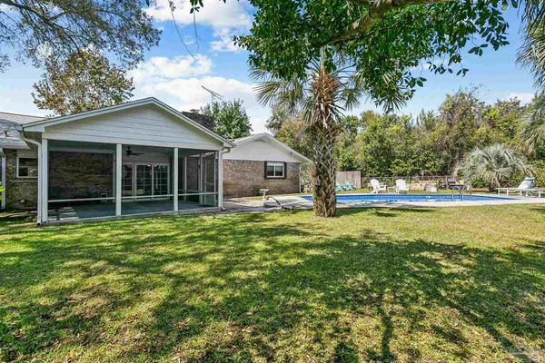 $715,000 | 424 Dracena Way, Gulf Breeze, FL 32561