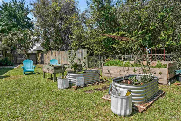 $715,000 | 424 Dracena Way, Gulf Breeze, FL 32561