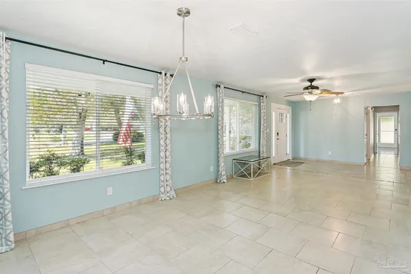 $715,000 | 424 Dracena Way, Gulf Breeze, FL 32561
