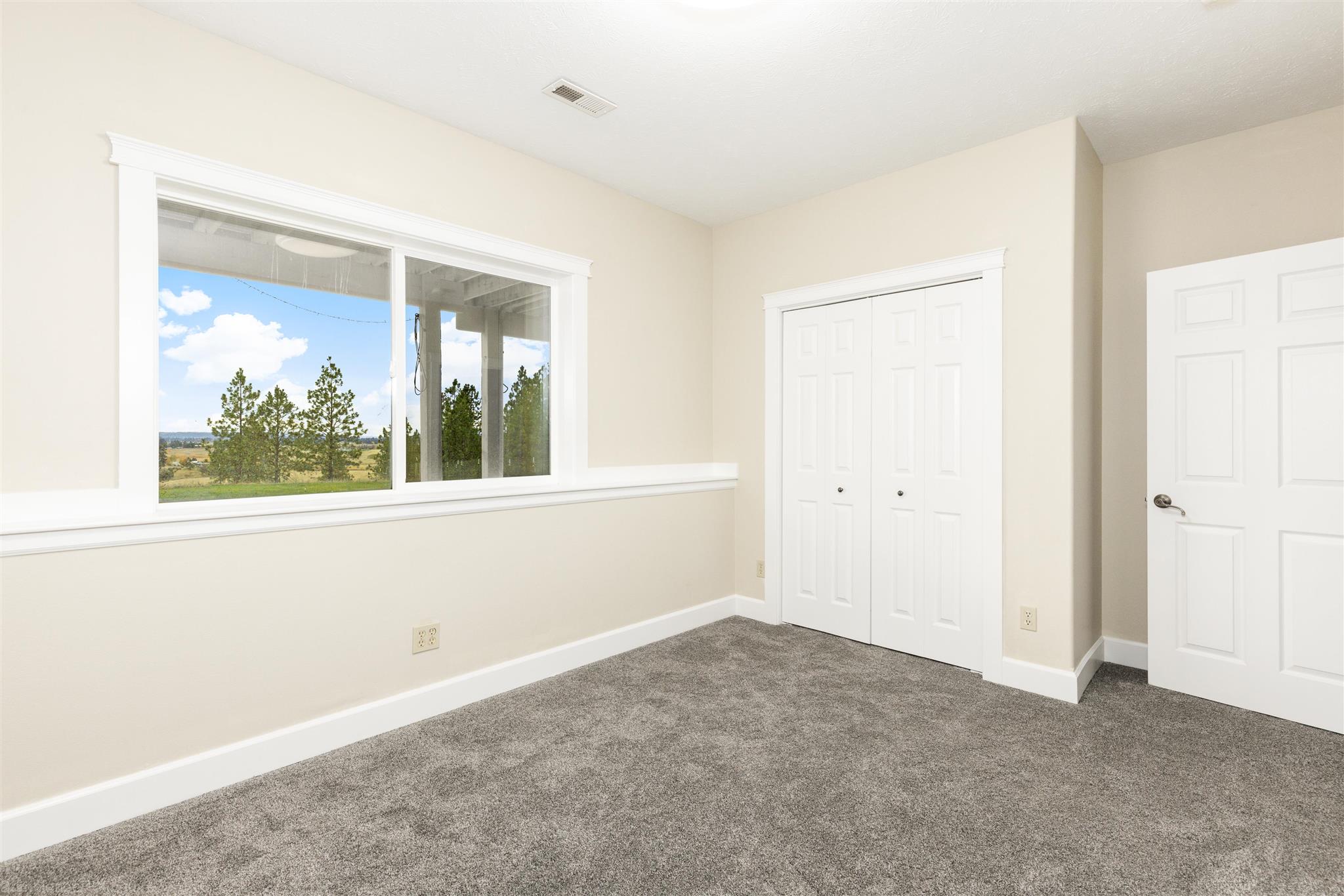 11607 East Taylor Road Mead, WA 99021 - Photo 31 of 49