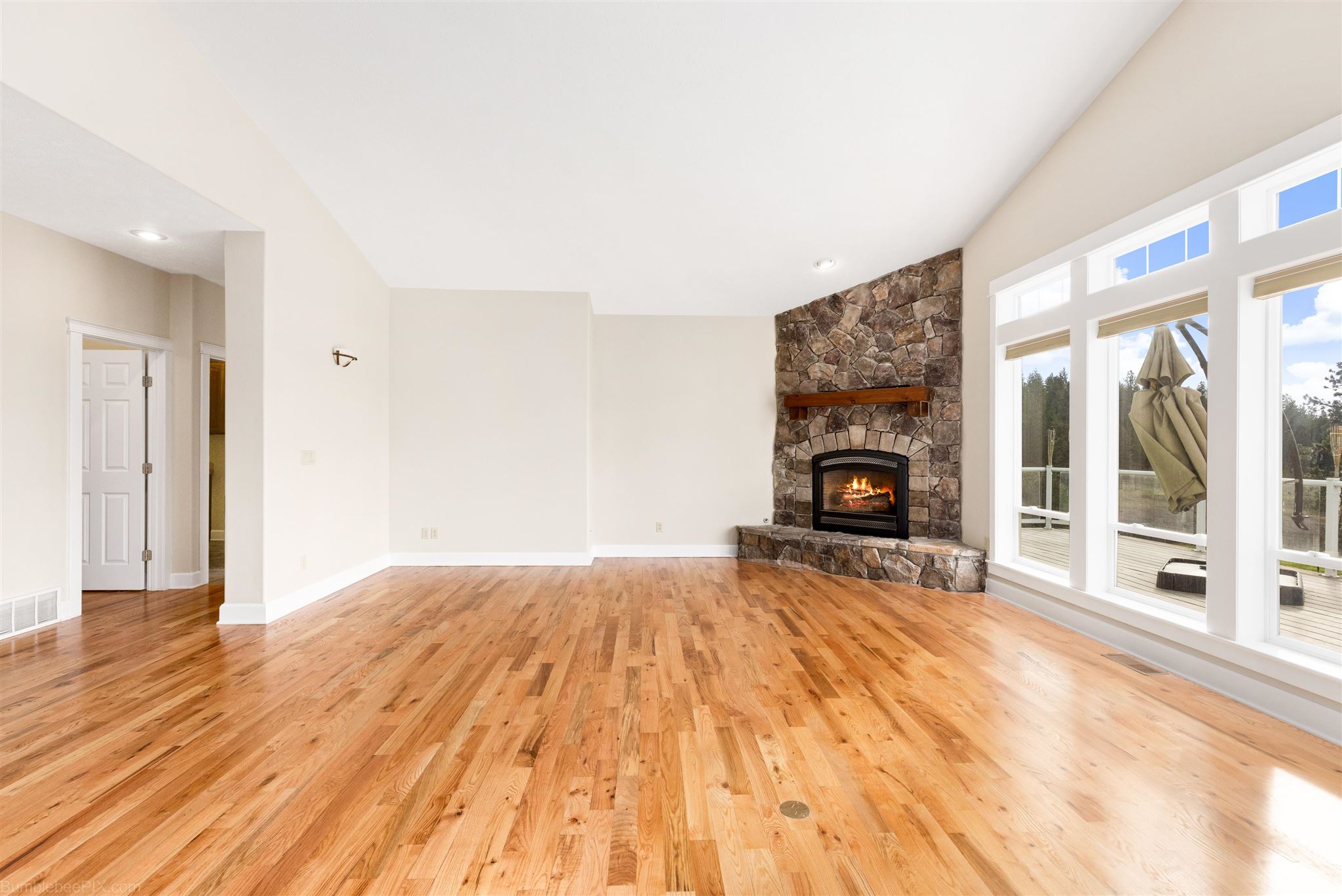 11607 East Taylor Road Mead, WA 99021 - Photo 9 of 49