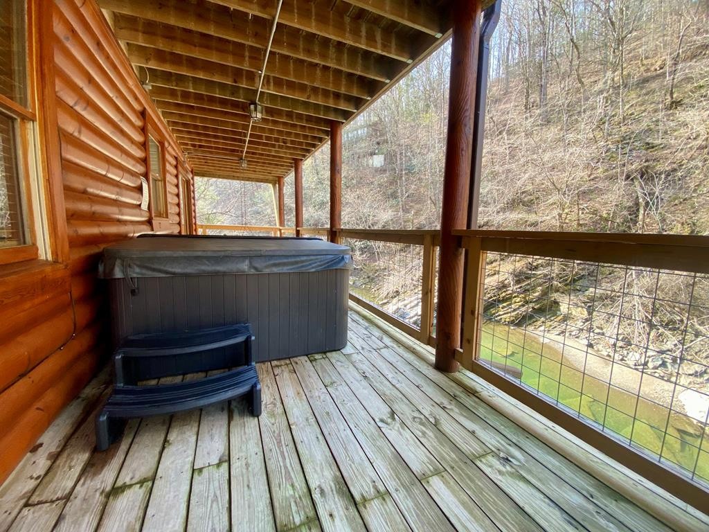 1563 Grant Road Sevierville, TN 37876 - Photo 15 of 34 Gallery Image 15
