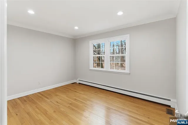 $3,500 | 72 Prospect Street, Unit 1, Paramus, NJ 07652