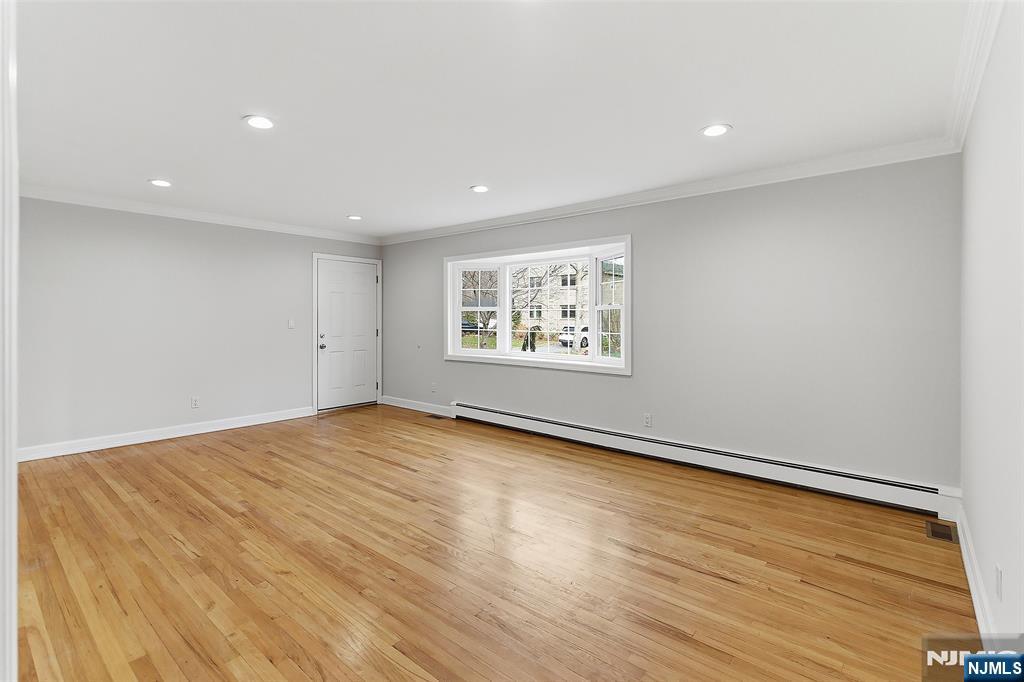 72 Prospect Street, Unit 1 Paramus, NJ 07652 - Photo 4 of 21