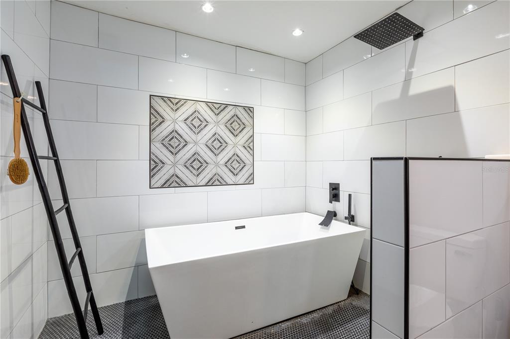 10237 Southwest 12th Place Gainesville, FL 32607 - Photo 15 of 37