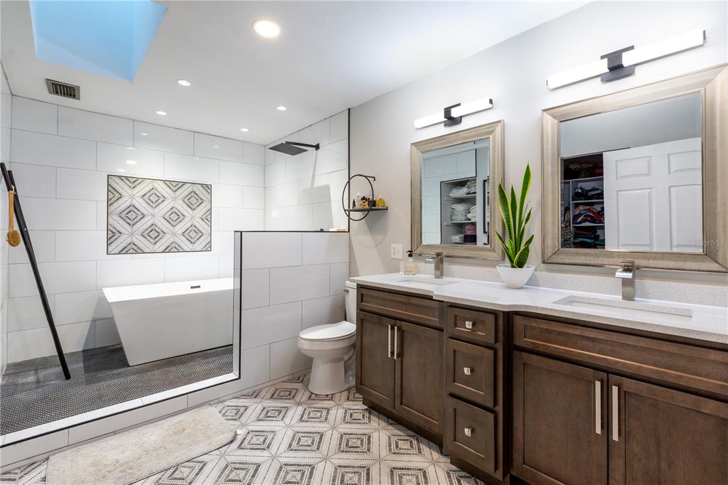 10237 Southwest 12th Place Gainesville, FL 32607 - Photo 16 of 37