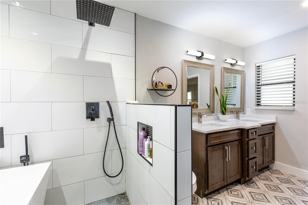 10237 Southwest 12th Place Gainesville, FL 32607 - Photo 17 of 37