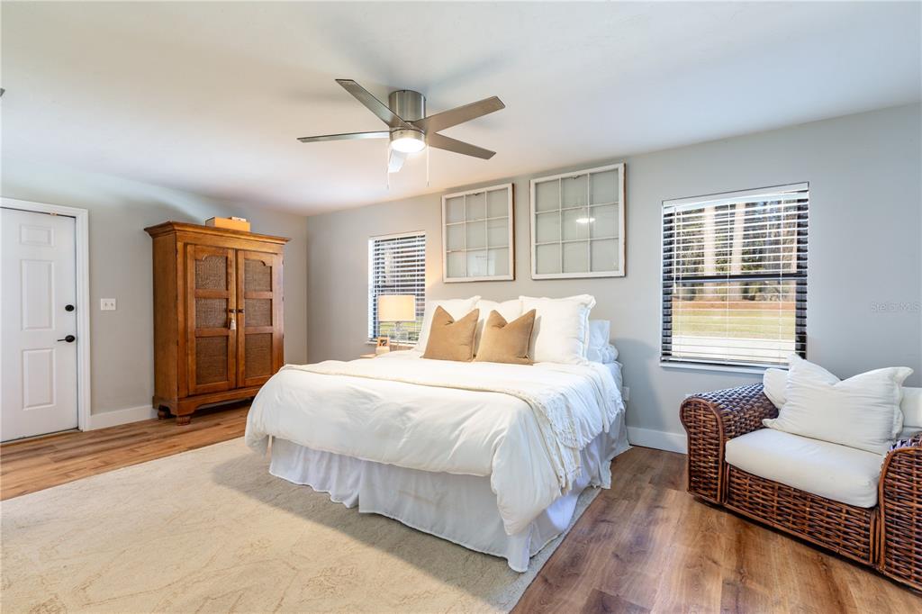 10237 Southwest 12th Place Gainesville, FL 32607 - Photo 3 of 37