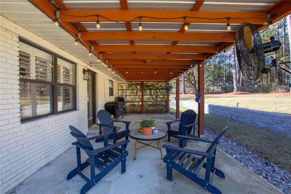 10237 Southwest 12th Place Gainesville, FL 32607 - Photo 4 of 37