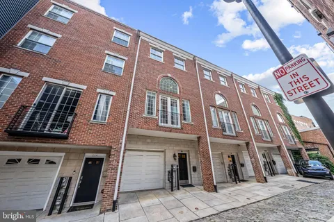 $939,000 | 116 Quarry Street, Philadelphia, PA 19106