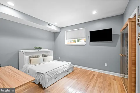 $939,000 | 116 Quarry Street, Philadelphia, PA 19106