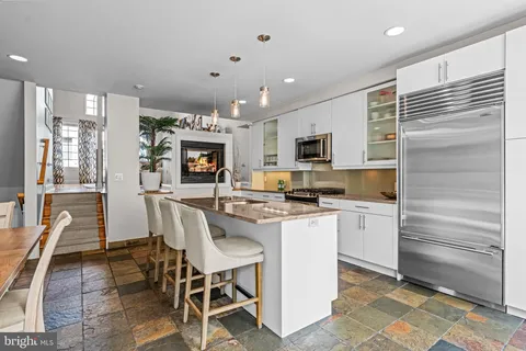 $939,000 | 116 Quarry Street, Philadelphia, PA 19106