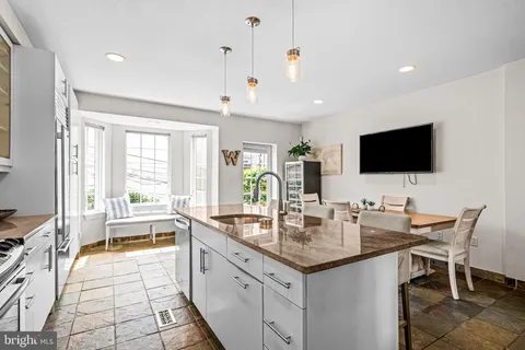 $939,000 | 116 Quarry Street, Philadelphia, PA 19106