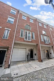 $939,000 | 116 Quarry Street, Philadelphia, PA 19106