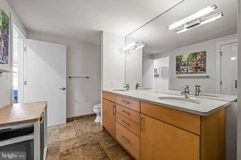 $939,000 | 116 Quarry Street, Philadelphia, PA 19106