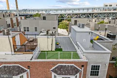 $939,000 | 116 Quarry Street, Philadelphia, PA 19106