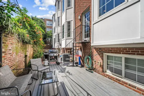 $939,000 | 116 Quarry Street, Philadelphia, PA 19106