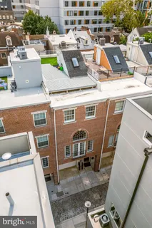 $939,000 | 116 Quarry Street, Philadelphia, PA 19106