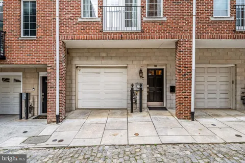 $939,000 | 116 Quarry Street, Philadelphia, PA 19106