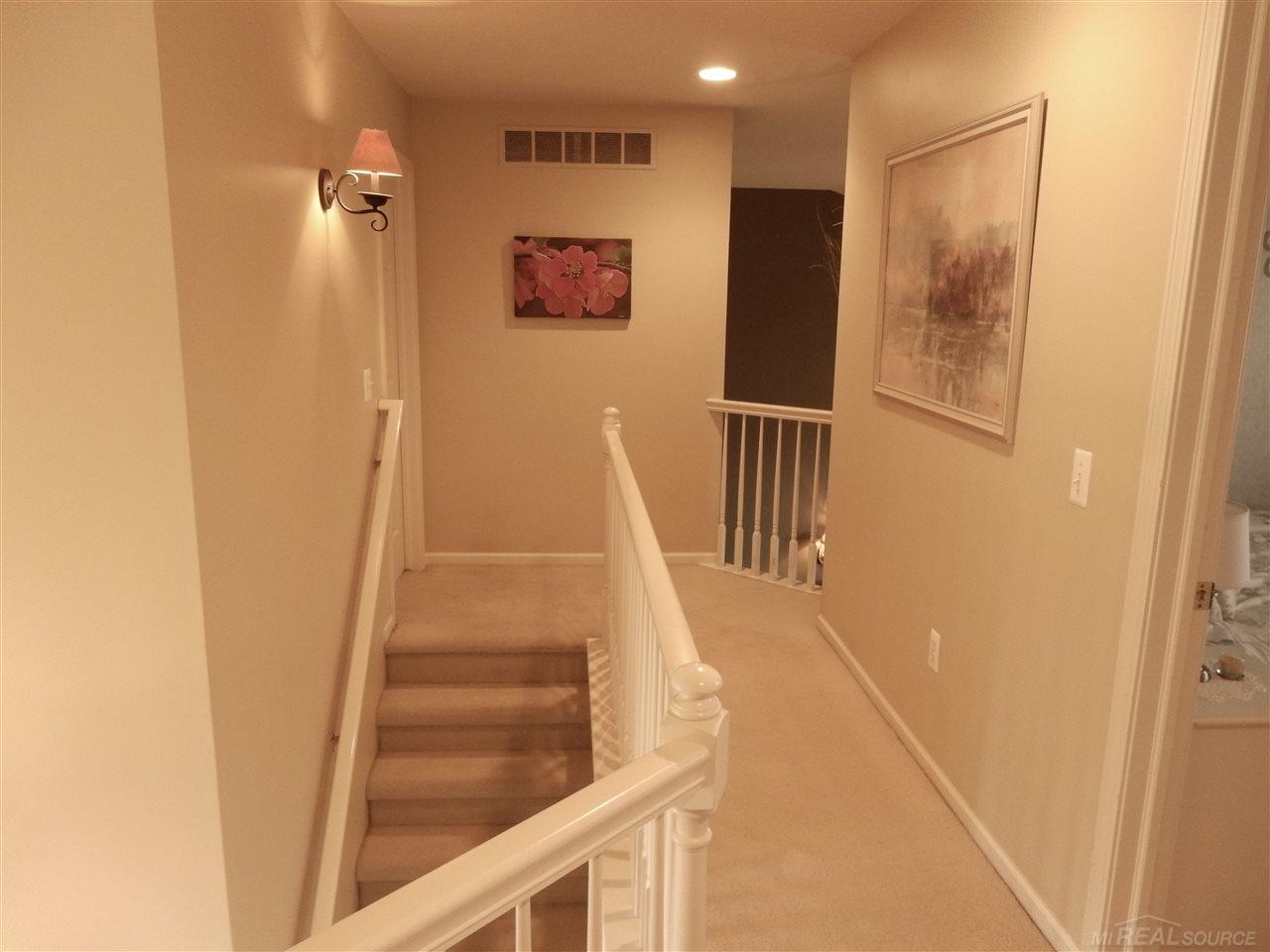 2007 Peterwood Rochester Hills, MI 48307 - Photo 20 of 40