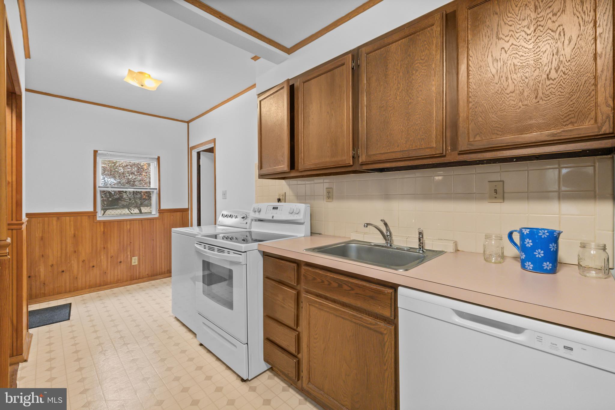 4 Russell Road Cabin John, MD 20818 - Photo 13 of 56 Kitchen