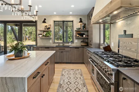 $2,295,000 | 681 Steam Gin Loop, Cle Elum, WA 98922