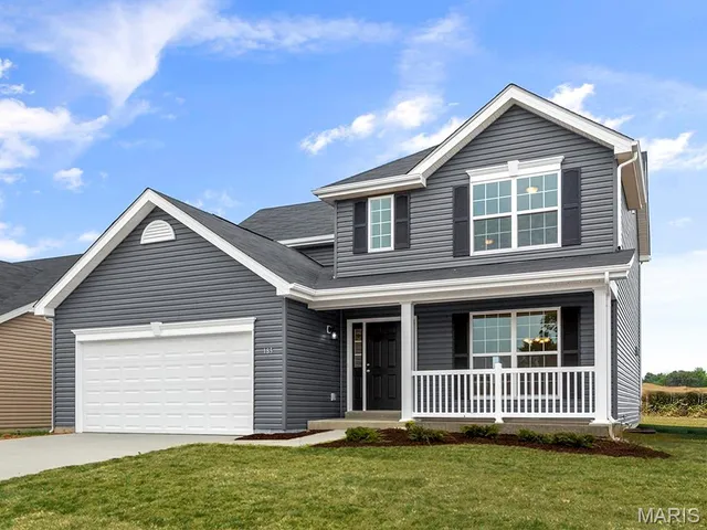 $476,395 | 396 Winding Bluffs Court, Fenton, MO 63026