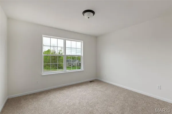 $469,900 | 396 Winding Bluffs Court, Fenton, MO 63026