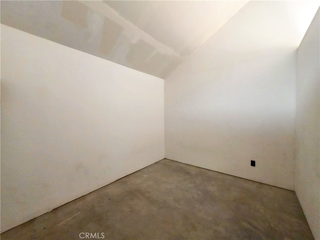 7021 Quarry Road Weed, CA 96094 - Photo 18 of 37 a view of small space