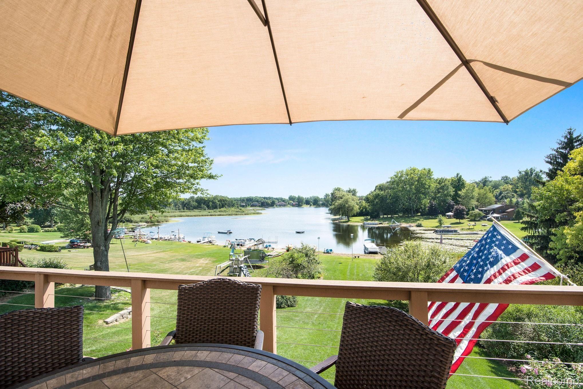 1231 Crooked Lake Road Fenton, MI 48430 - Photo 28 of 48 Relax and enjoy the view!.jpg