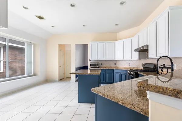 $2,350 | 18418 Hot Creek Court, Humble, TX 77346