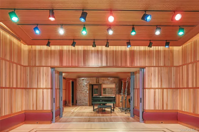 $39,000,000 | 104 North Garden Drive, Pawling, NY 12564