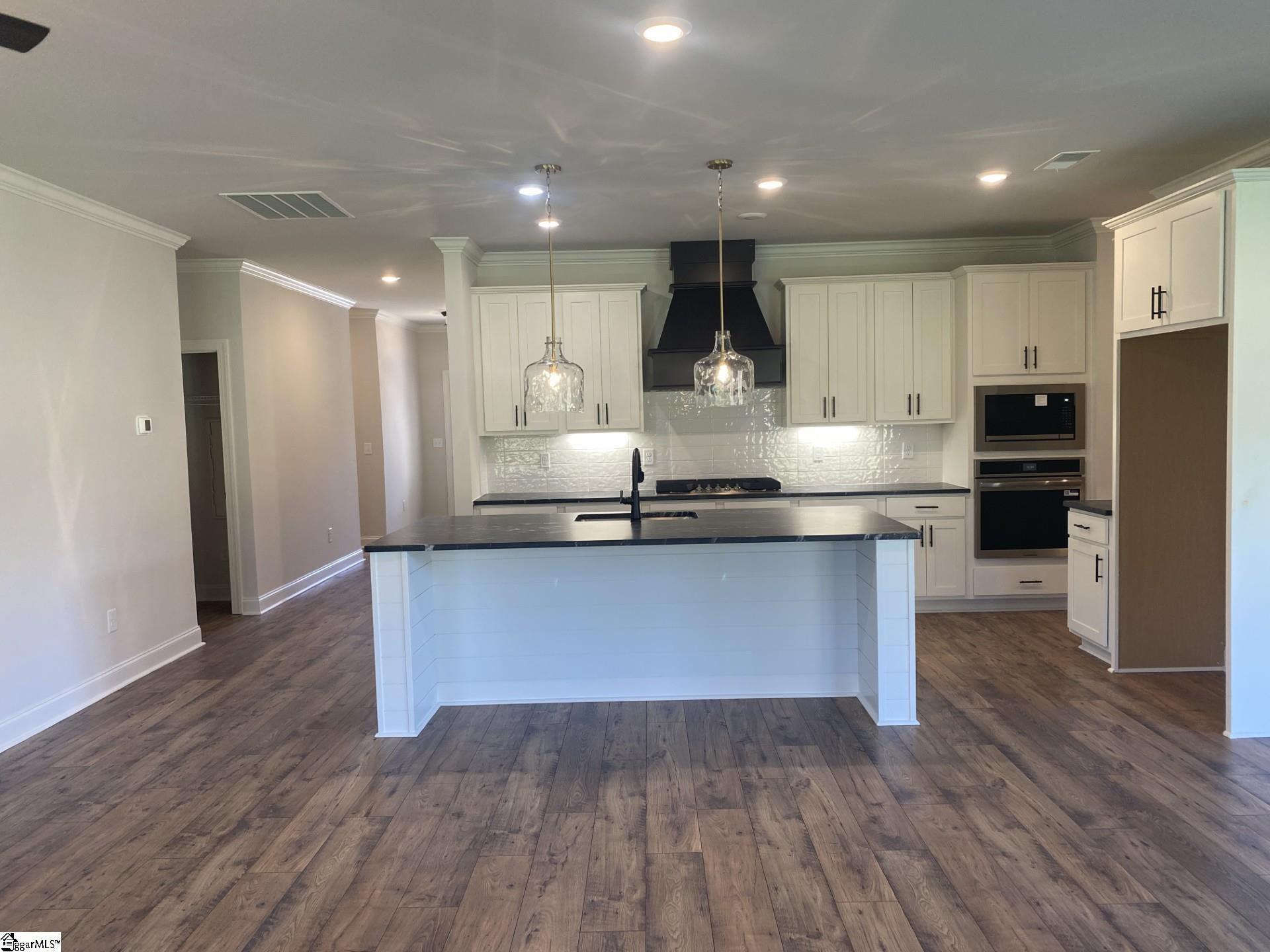 123 Arbor Wds Way Easley, SC 29642 - Photo 6 of 33
