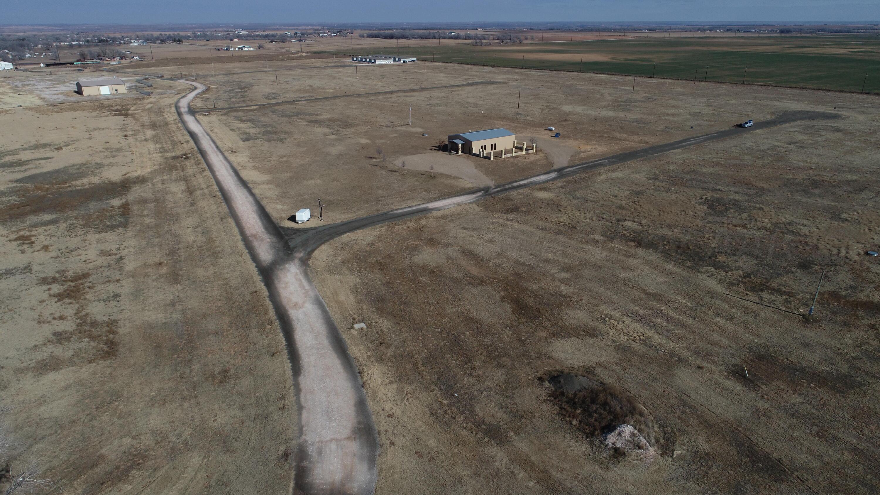 320 Quail Run Lane Wheeler, TX 79096 - Photo 2 of 9 a view of a bathroom with a bathtub