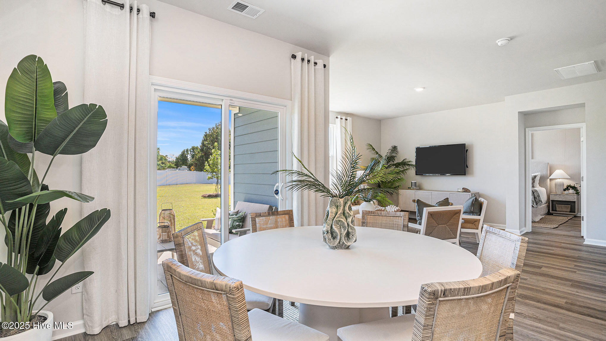 1050 Stanbury Bluff Road Southwest Supply, NC 28462 - Photo 6 of 23 010_dsc08136_925