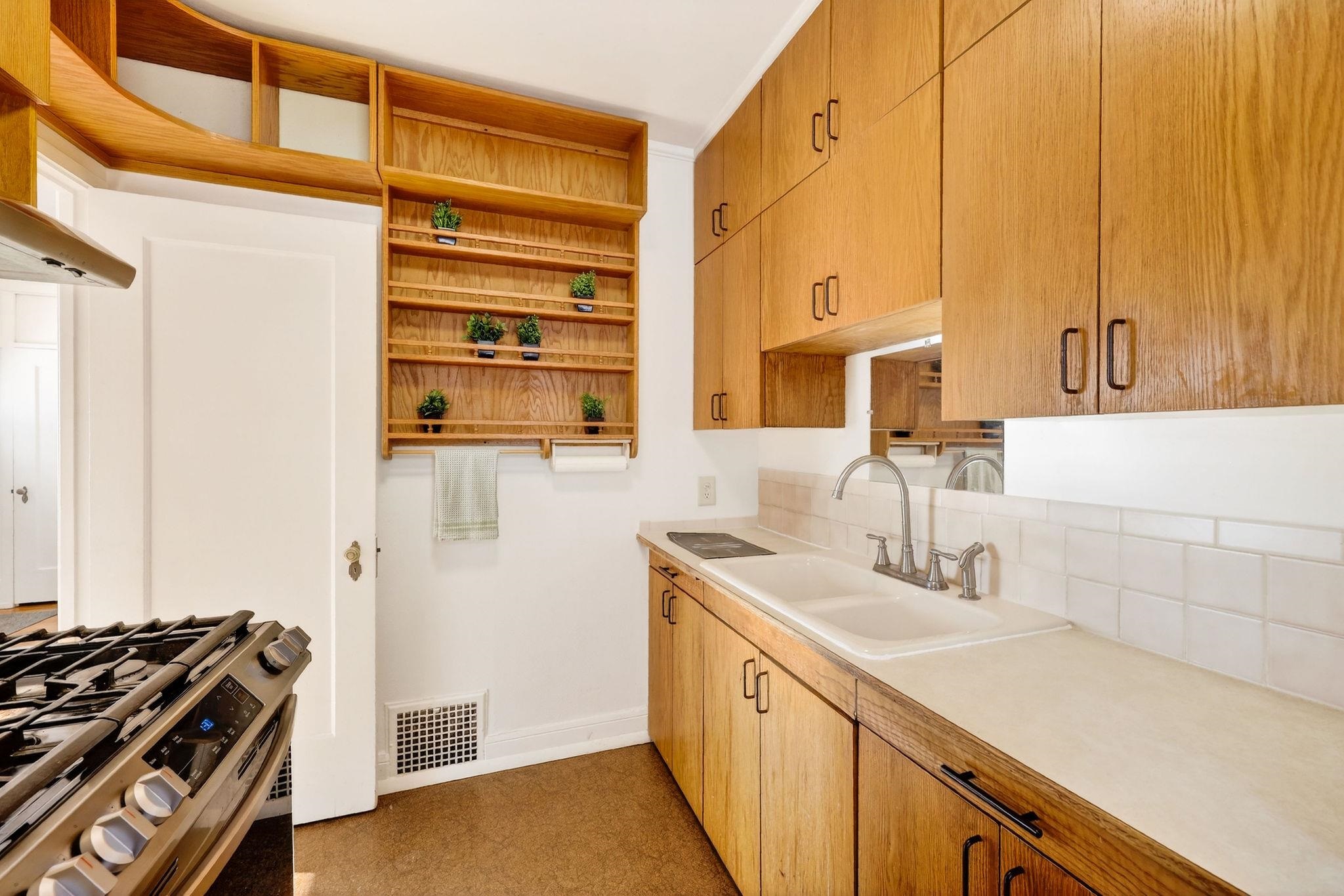 514 West Lakeside Street Madison, WI 53715 - Photo 19 of 34