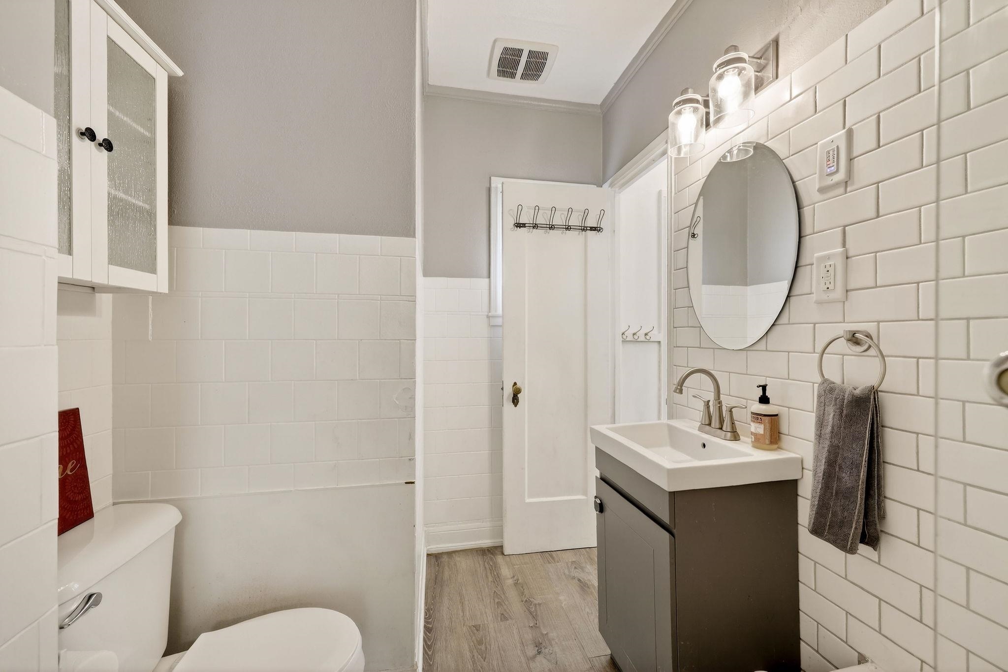 514 West Lakeside Street Madison, WI 53715 - Photo 27 of 34