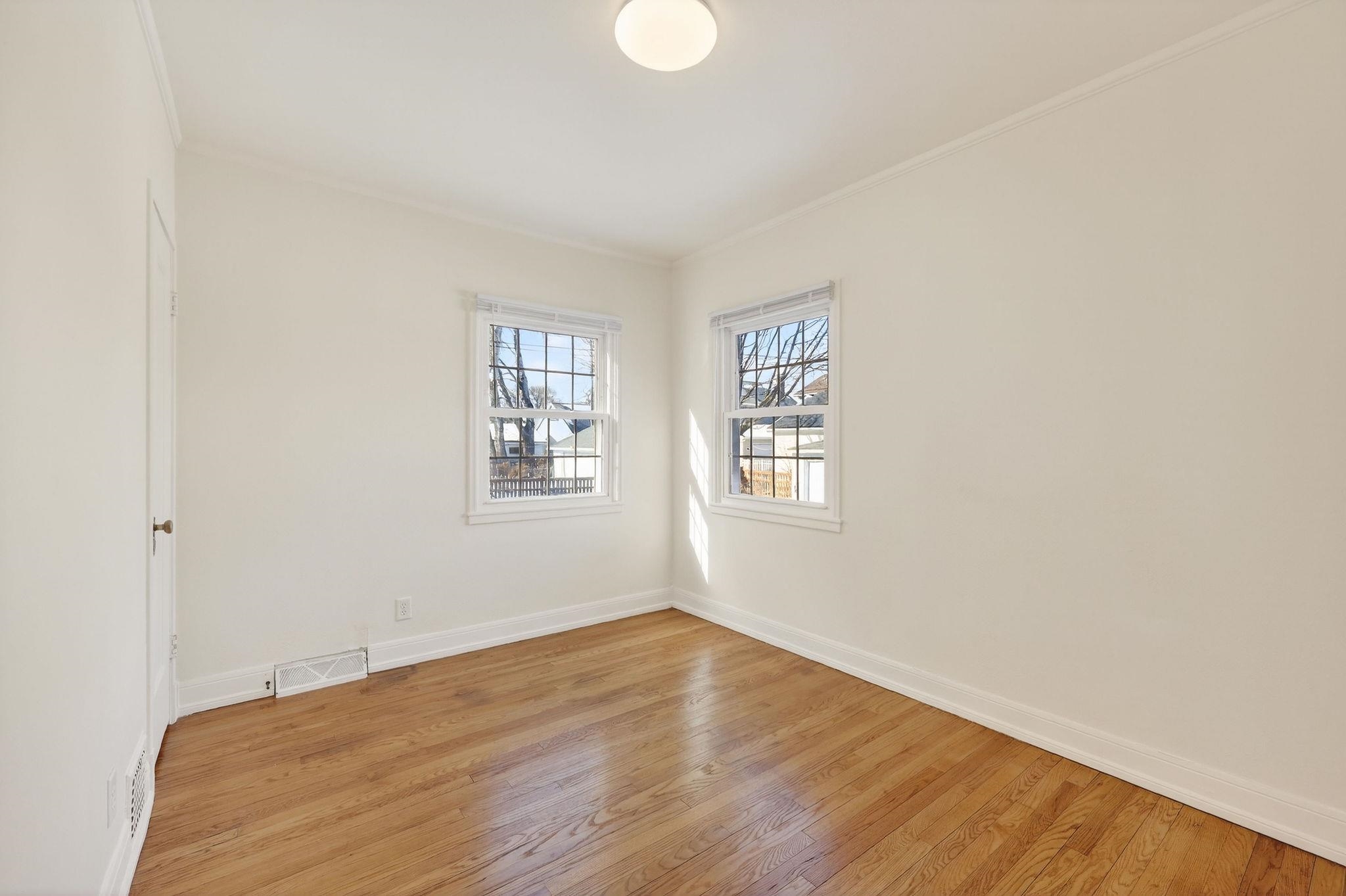 514 West Lakeside Street Madison, WI 53715 - Photo 5 of 34