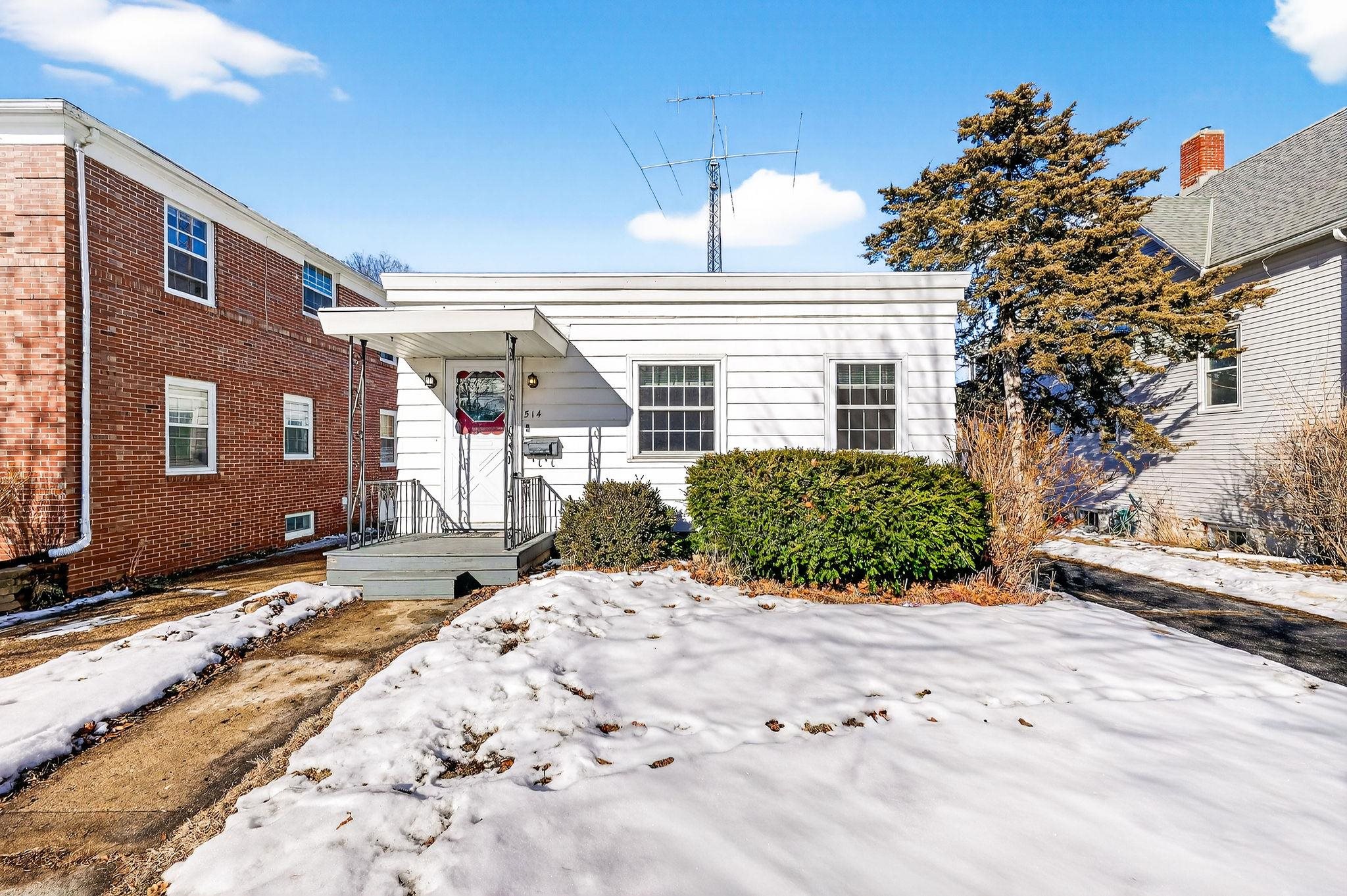 514 West Lakeside Street Madison, WI 53715 - Photo 8 of 34