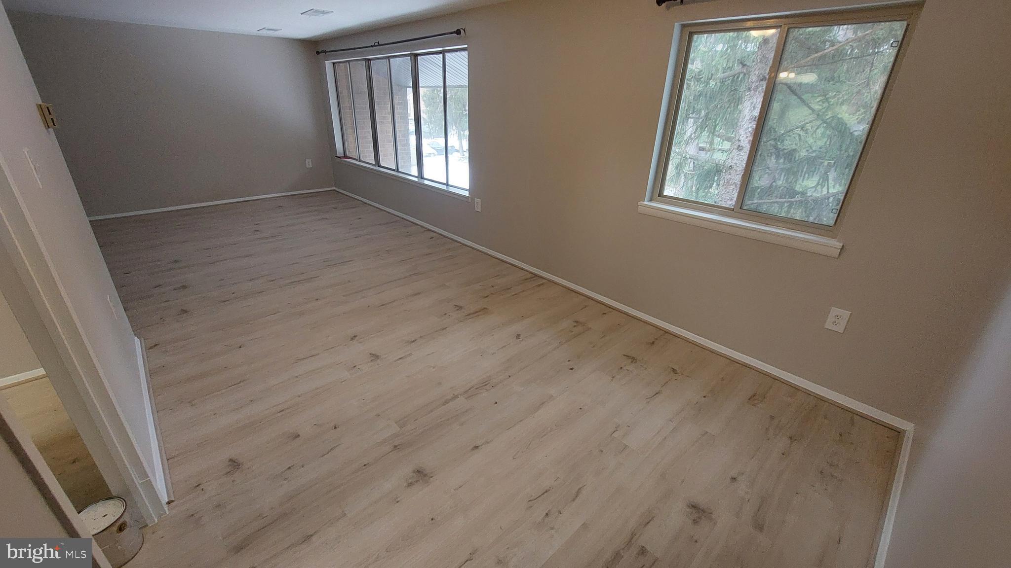 18622 Walkers Choice Road, Unit 6 Montgomery Village, MD 20886 - Photo 13 of 37 Dining Room 2