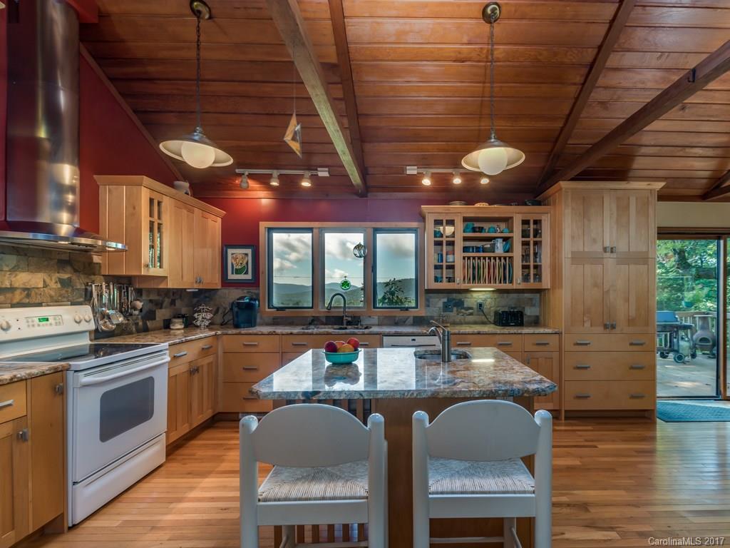 151 Heatherly Heights Road Saluda, NC 28773 - Photo 6 of 24