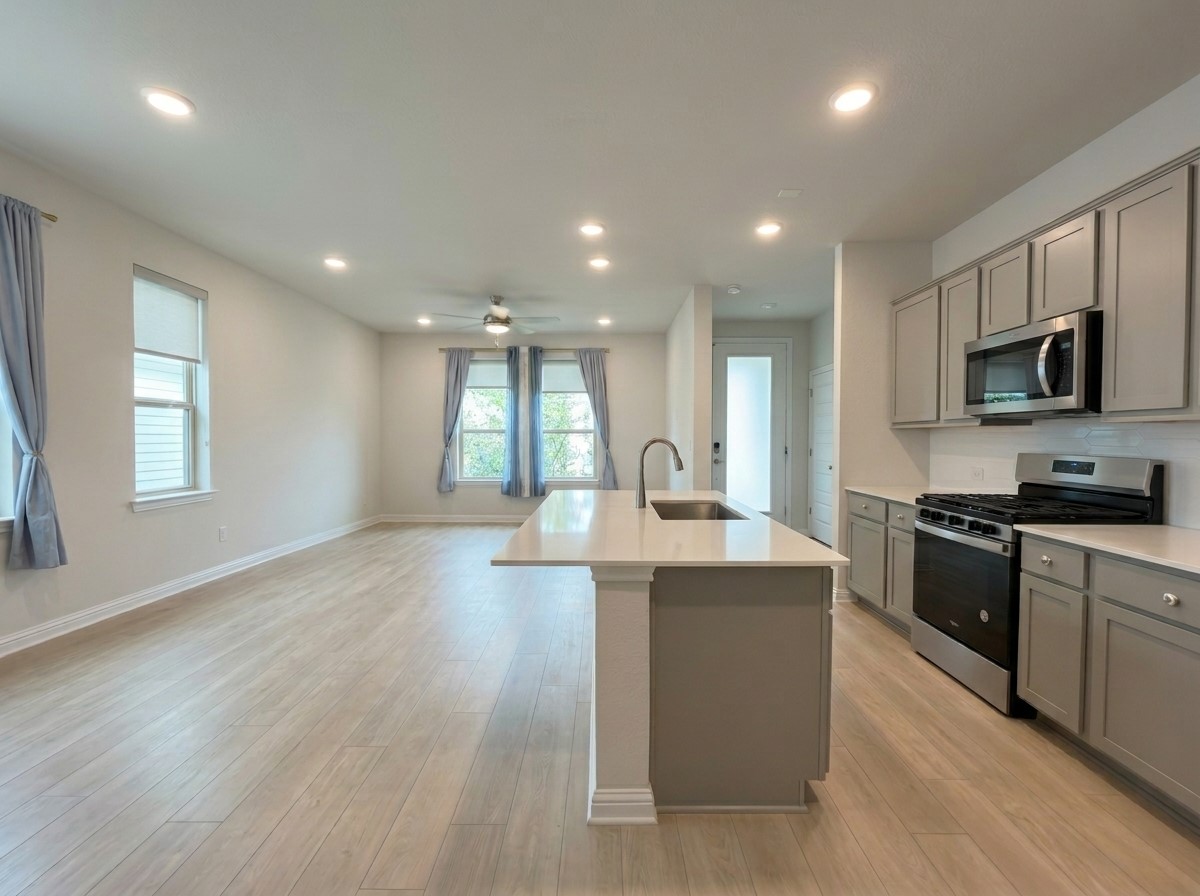 8311 Springsteen Drive, Unit 318 Austin, TX 78744 - Photo 6 of 25