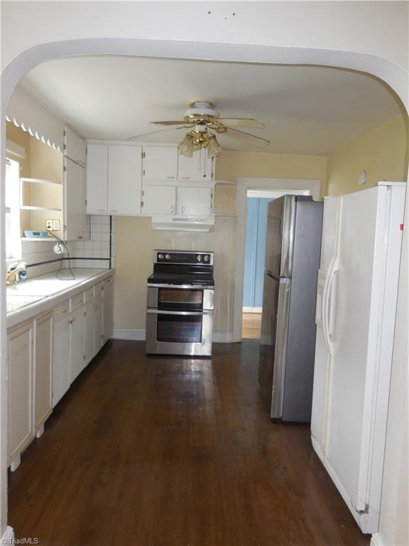405 Summit Road High Point, NC 27265 - Photo 2 of 20