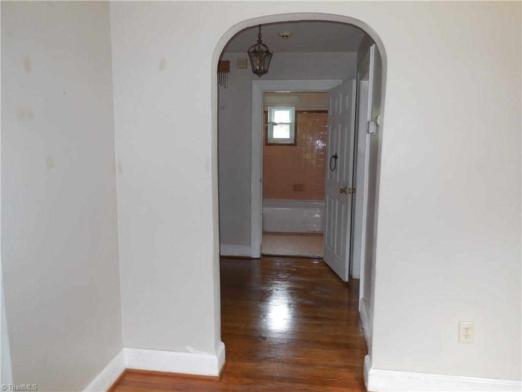 405 Summit Road High Point, NC 27265 - Photo 6 of 20