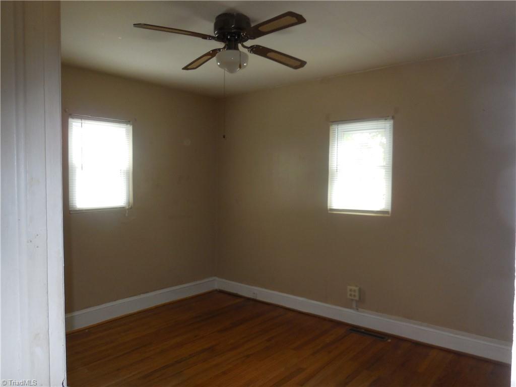 405 Summit Road High Point, NC 27265 - Photo 7 of 20