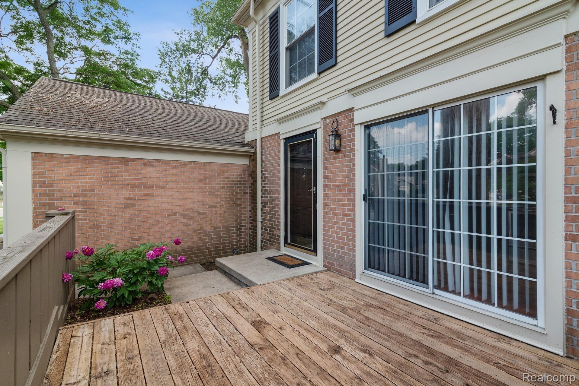 1385 Paddle Wheel Lane Rochester, MI 48306 - Photo 22 of 27 024-photo-no-caption-9324948.jpg