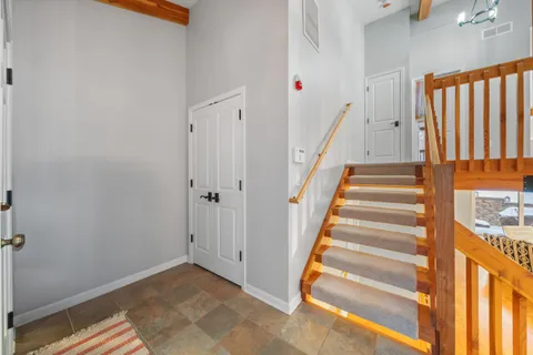 $639,000 | 850 Hillside Drive, Unit GG1, Fontana, WI 53125