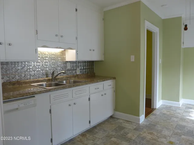 $1,400 | 1404 Peachtree Street, Goldsboro, NC 27530